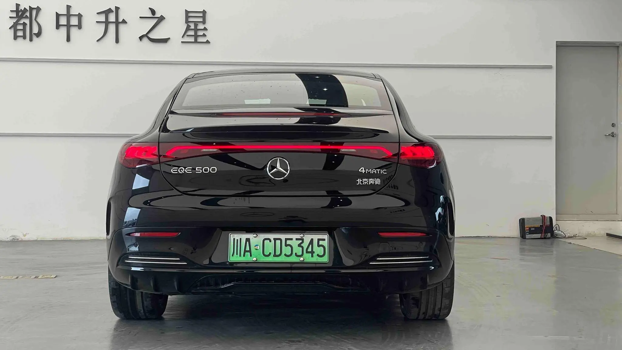 Mercedes-Benz Mercedes-Benz EQE EQE 500 4MATIC Deluxe Edition