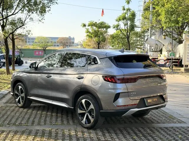 BYD Song PLUS DM DM-i 110KM two-wheel drive flagship PLUS 5G version