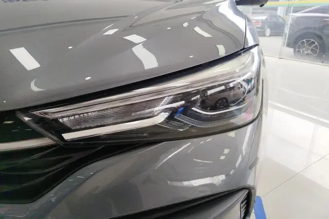 Roewe Roewe i5 1.5L CVT Diamond Edition