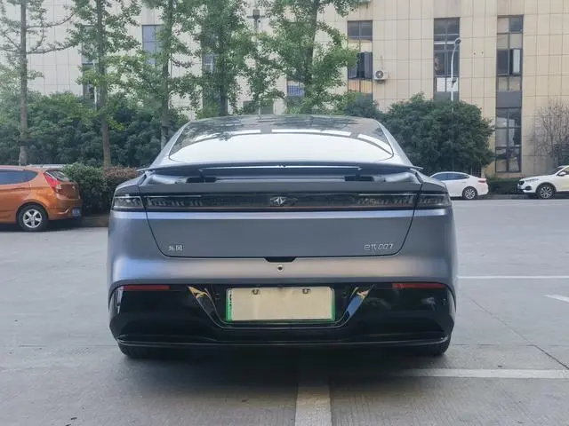 Dongfeng eπ eπ007 Pure electric 540 four-wheel drive Max version