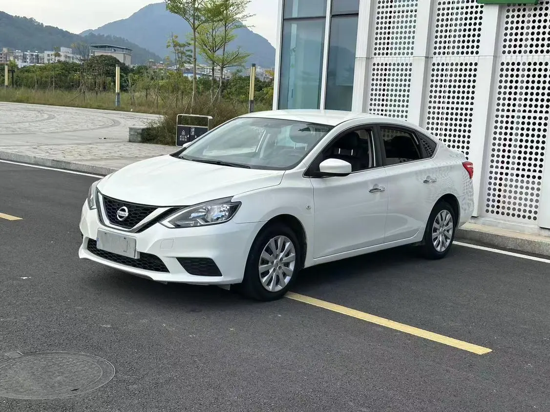 Nissan Xuan Yi Classic 1.6 XE CVT Comfort Edition