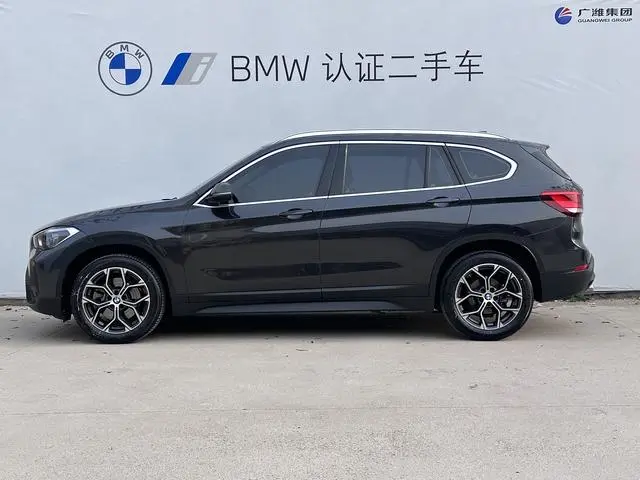 BMW BMW X1 sDrive25Li leading type