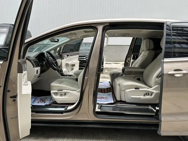 Volkswagen Weiran 380TSI Premium Edition
