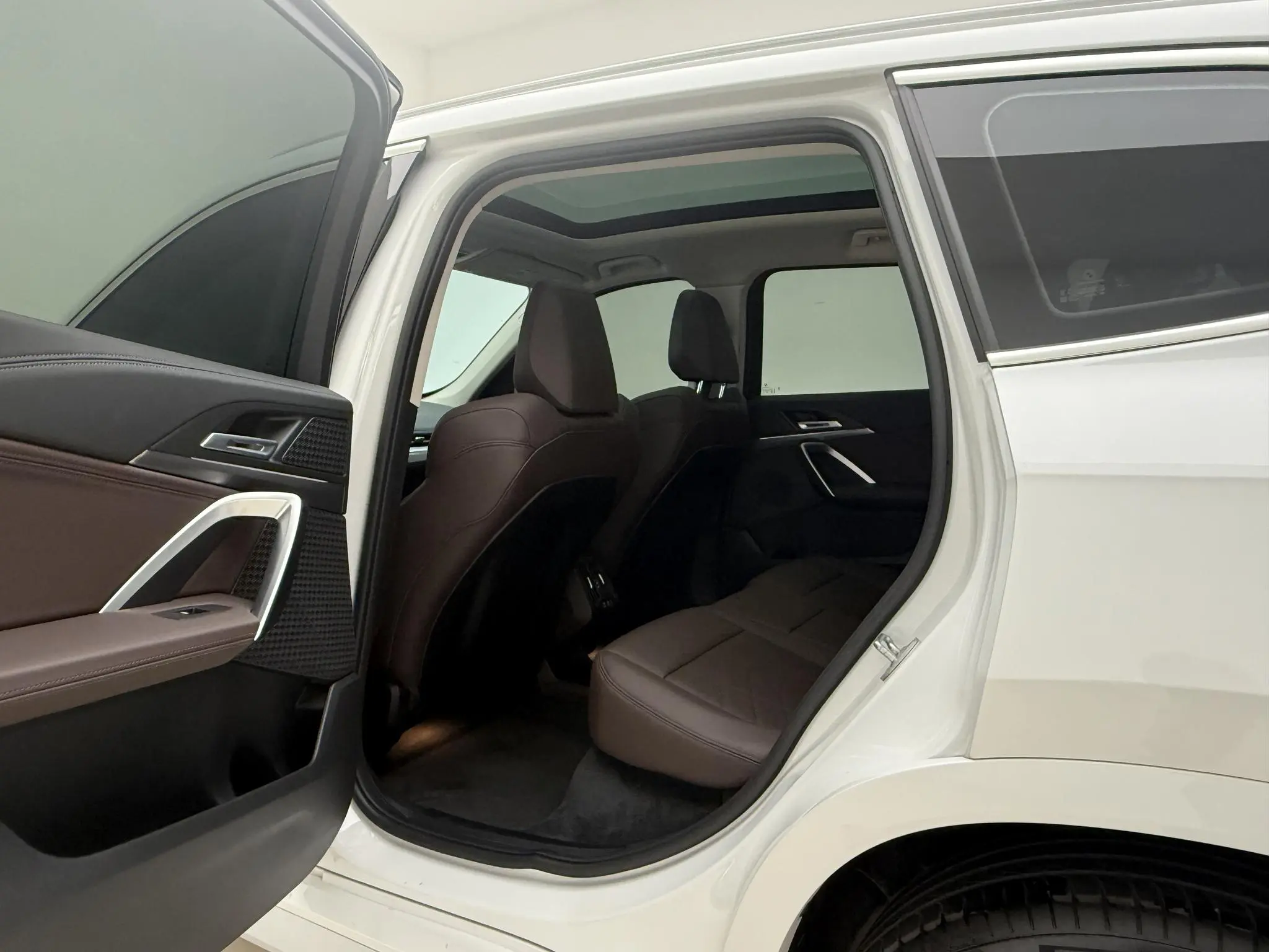 BMW BMW iX1 eDrive25L M sports suit
