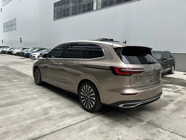 Volkswagen Weiran 380TSI Premium Edition