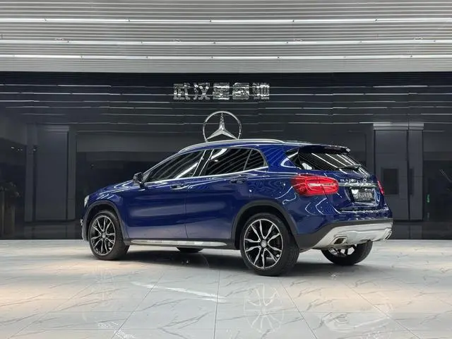 Mercedes-Benz Mercedes-Benz GLA GLA 200 Blues Edition