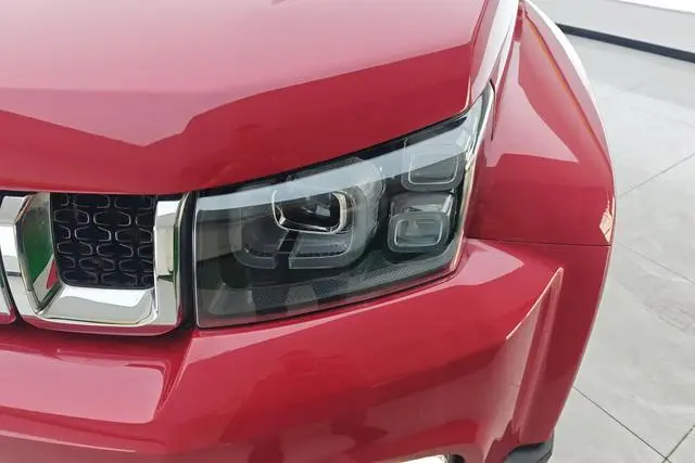 Beijing Beijing off-road BJ40 2.0T automatic four-wheel drive City Hunter edition knight type