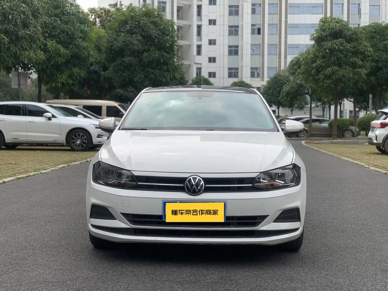 Volkswagen Polo Plus 1.5L automatic colorful technology version