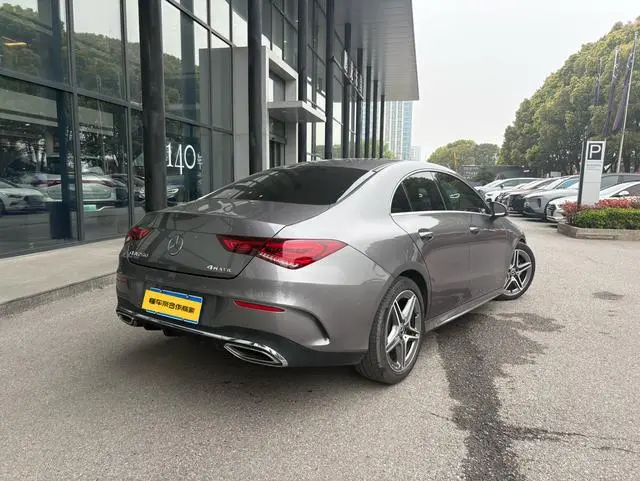 Mercedes-Benz Mercedes-Benz CLA CLA 200 four-door coupe