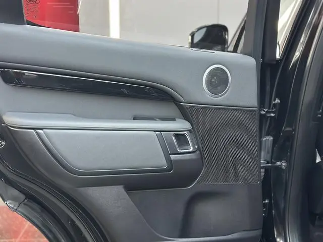 Land Rover discover 3.0 V6 HSE