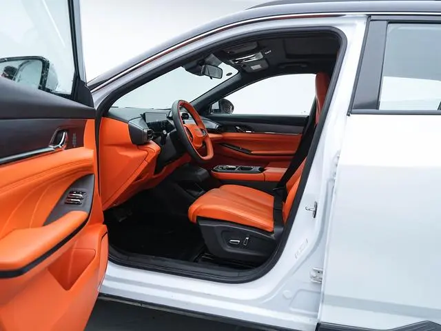 Dongfeng Fengshen Fengshen L7 PHEV 205 Plus