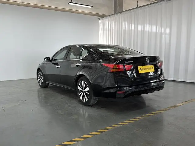 Nissan Teana 2.0 L XL Upper Smart Travel Edition