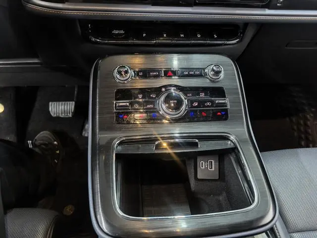 Lincoln Navigator 2.7T four-wheel drive Zunya Edition