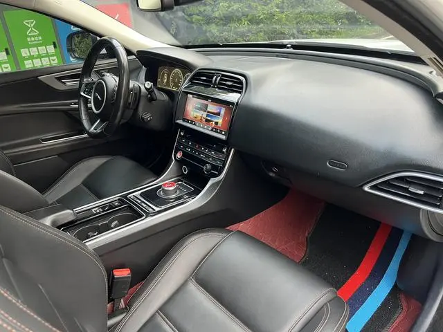 Jaguar Jaguar XEL 2.0T 200PS Premium Edition