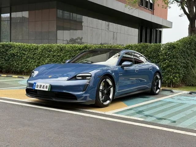 Porsche Taycan Taycan