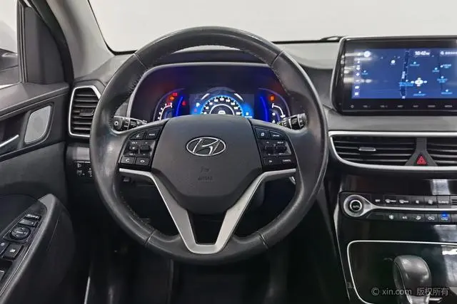 Hyundai Tucson 280TGDi dual-clutch two-wheel drive fashion version of the country V