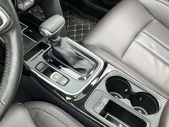 GAC Trumpchi GS4 270T automatic two-wheel drive luxury smart version