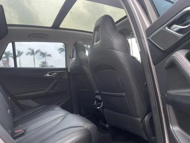 Roewe Roewe eRX5 Super Hybrid Premium Edition