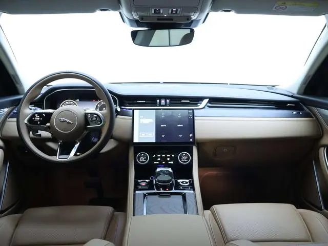 Jaguar Jaguar XFL 2.0T P250 two-wheel drive Exclusive Deluxe Edition
