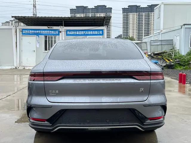 BYD Han DM DM-i Champion Edition 121KM Exclusive Type