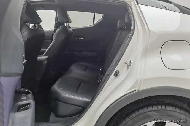 TOYOTA IZOA 2.0L Yichi Edition Country VI