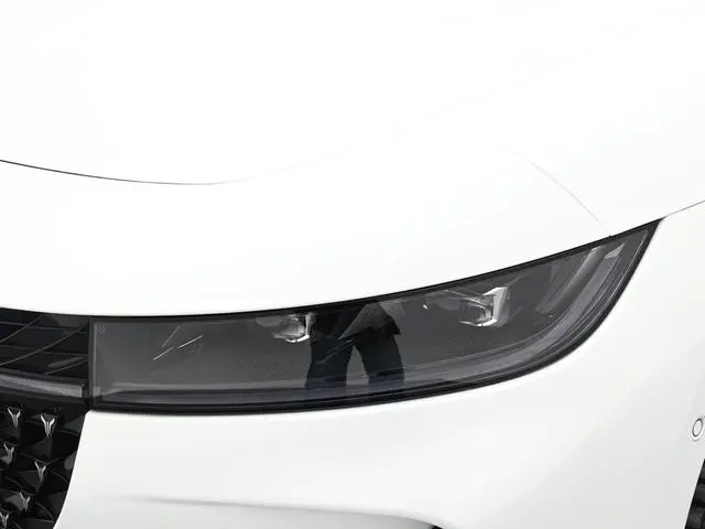 VOYAH Lantu chasing light PHEV Ultra-long battery life, four-wheel drive ultimate edition