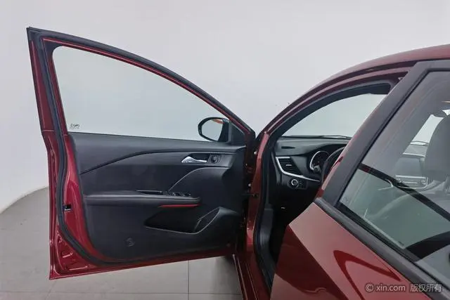 Chevrolet Cruze RS 330T Automatic Fun Version