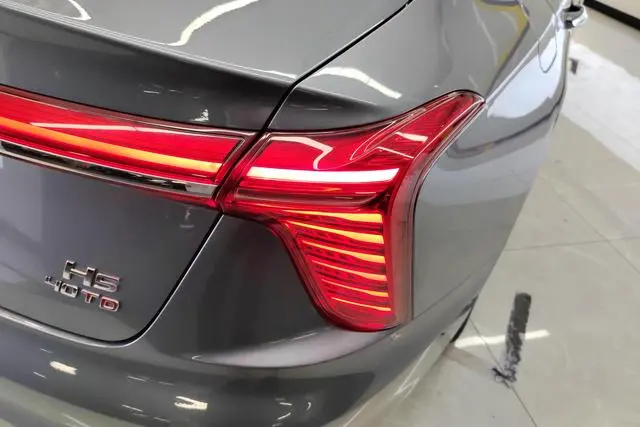 Hongqi Hongqi H5 2.0T Automatic Zhilian Qichang Version
