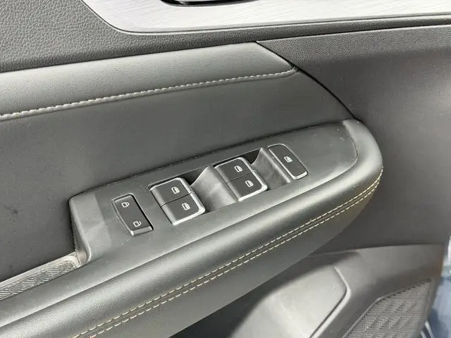 Wuling Wuling Jiachen 1.5T CVT Smart Luxury