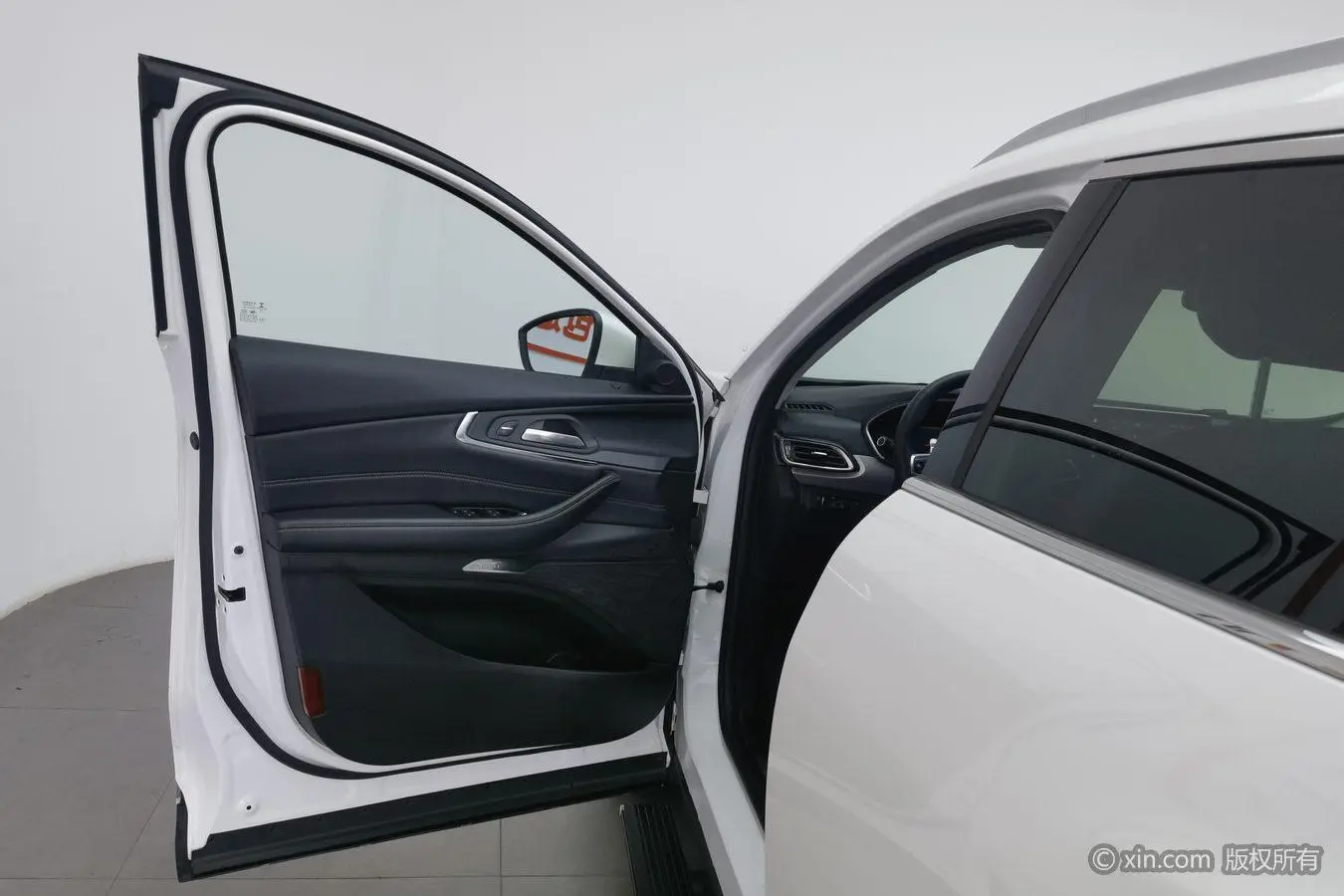 EXEED Xingtu Lingyun 1.6T two-wheel drive star version