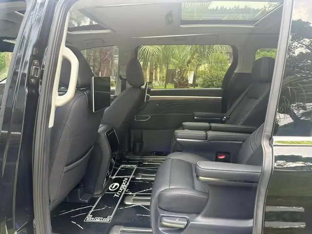 GAC Trumpchi M8 Lingxiu Series 390T Ultimate Edition