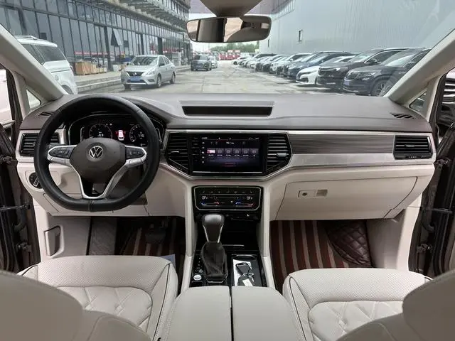 Volkswagen Weiran 380TSI Premium Edition
