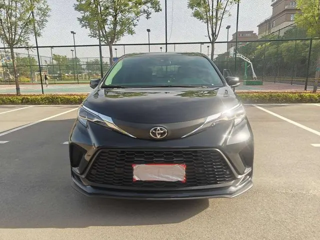 TOYOTA Grevia Smart electric hybrid dual engine 2.5L two-wheel drive comfort version