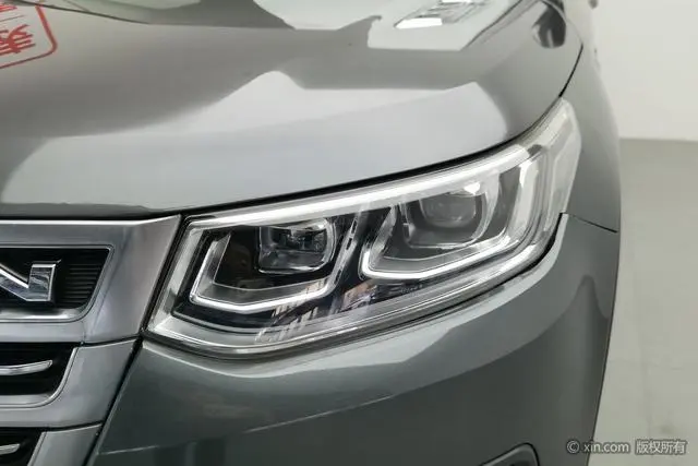 Changan Changan CS95 2.0T two-wheel drive Smart Road version