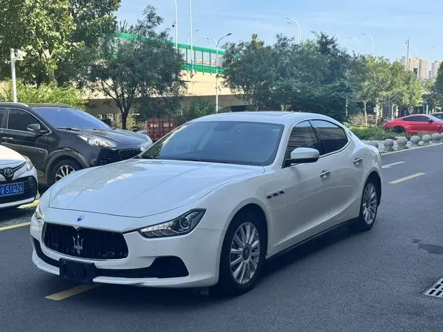 Maserati Ghibli 3.0T Standard Edition