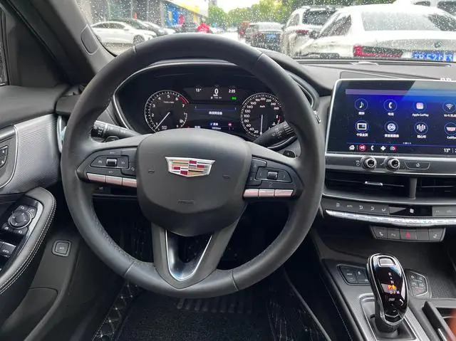 Cadillac Cadillac CT5 28T luxury