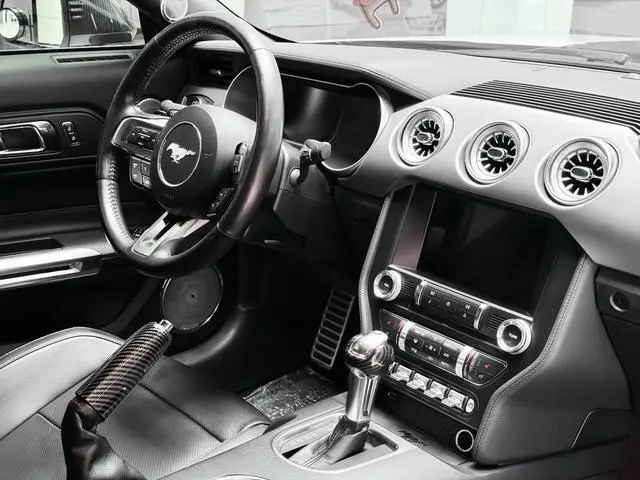 Ford Mustang 2.3T EcoBoost