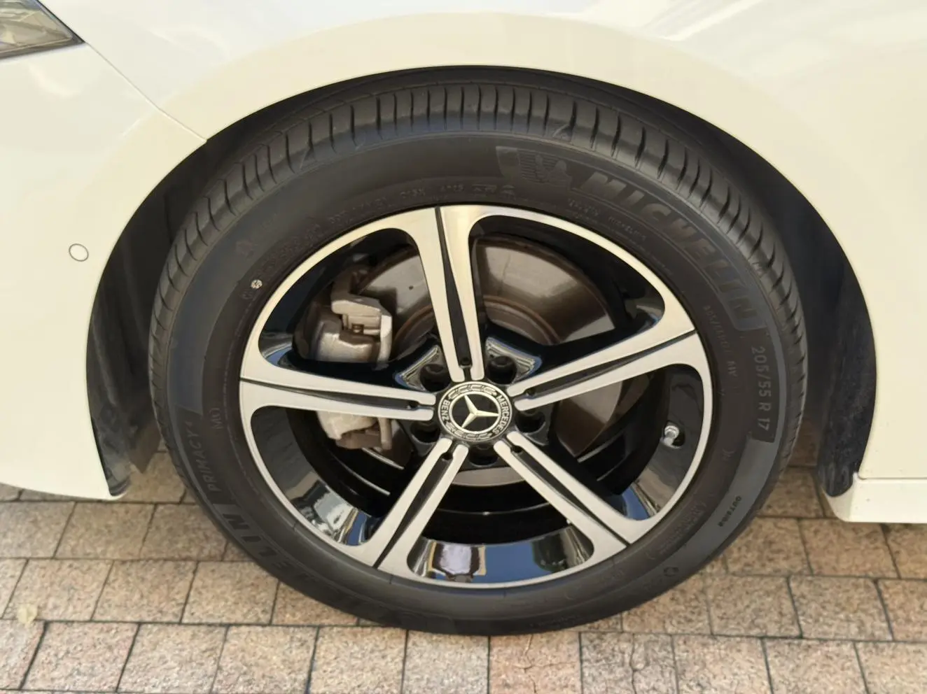 Mercedes-Benz Mercedes-Benz A-class Facelift A 200 L fashion version
