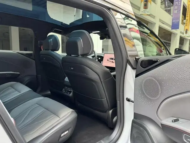 ZEEKR ZEEKR 007GT Four-wheel drive smart driving version 75kWh