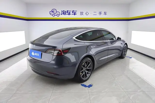 Tesla Model 3 Upgraded version of standard battery life rear drive