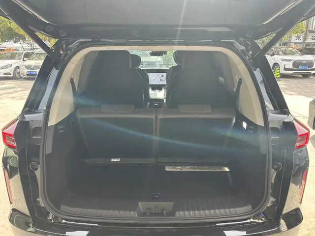 EXEED Xingtu Lanyue 2.0T four-wheel drive Star Zun-six seats
