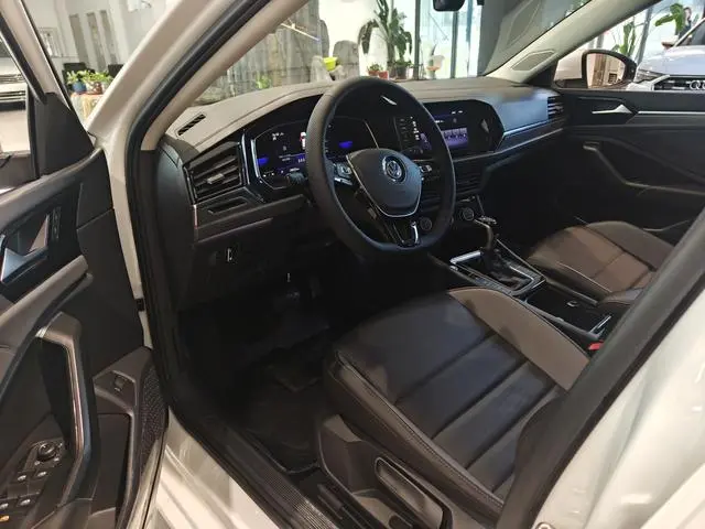 Volkswagen Sagitar 280TSI DSG Beyond Edition