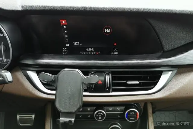 Alfa Romeo Stelvio 2.0T 200HP Elite Edition