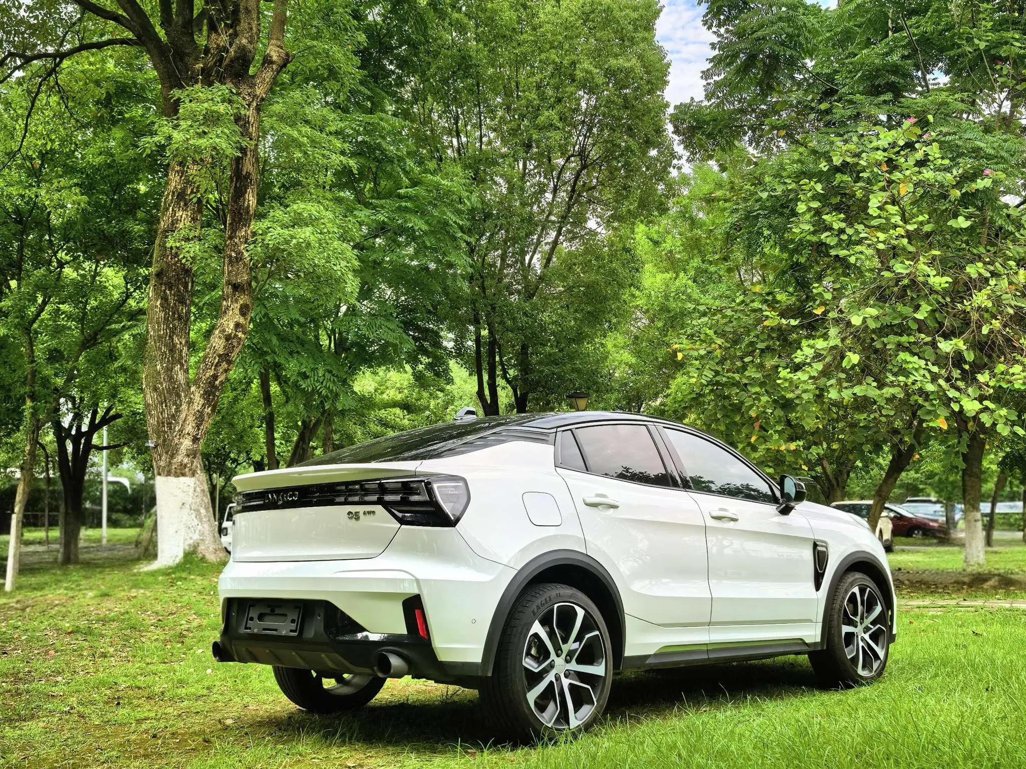 LYNK & CO Lynk 05 2.0TD four-wheel drive Halo