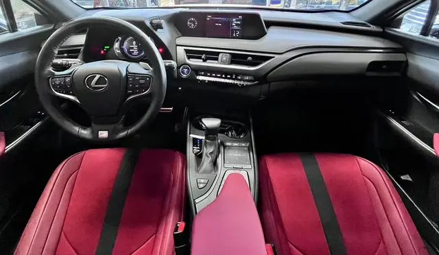 Lexus Lexus UX 260h F SPORT version Country VI