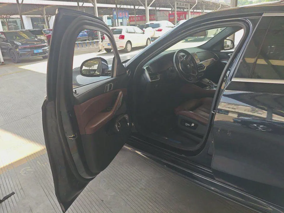 BMW BMW X6 xDrive40i Exclusive M Sports Suit