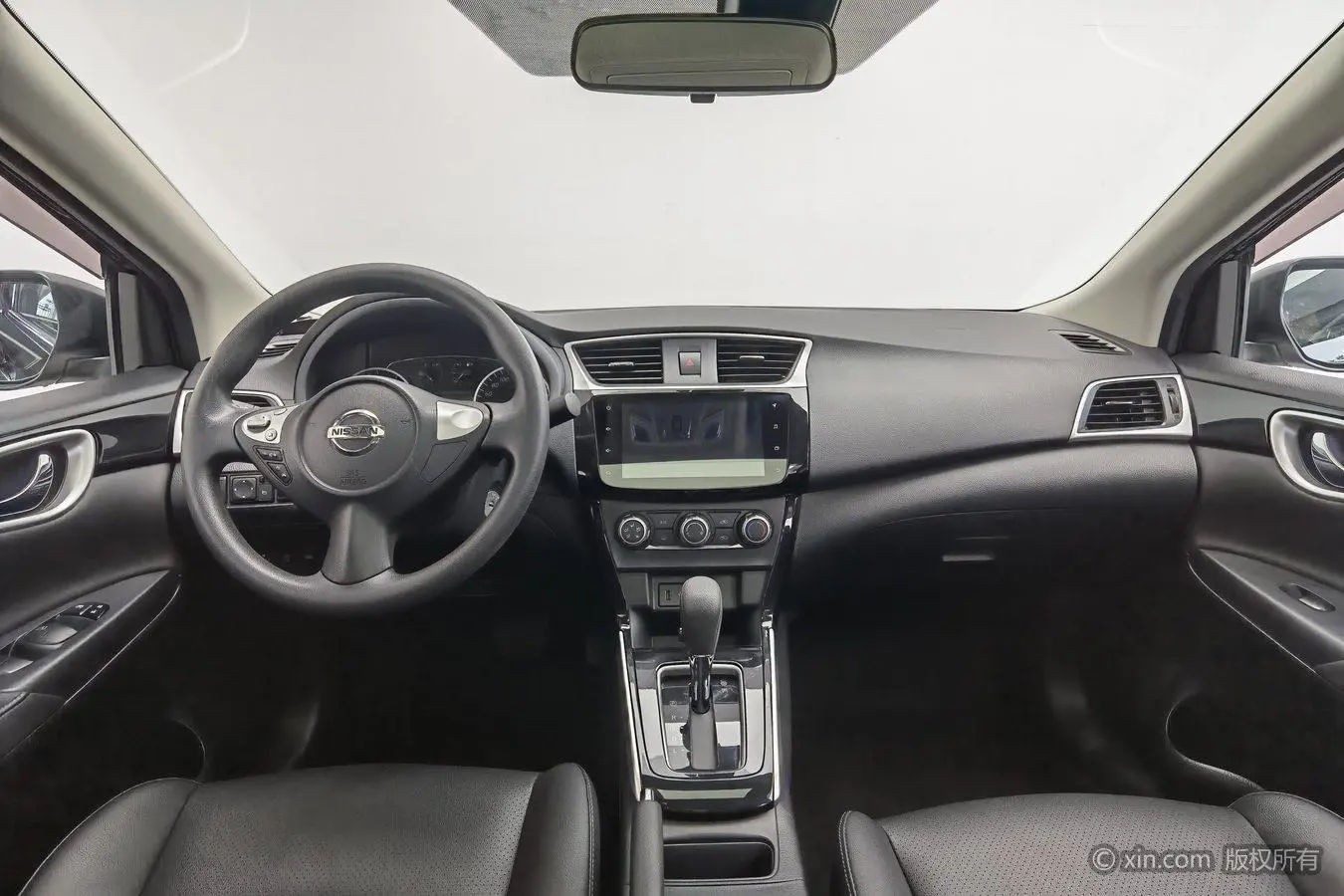 Nissan Xuan Yi Classic 1.6 XL CVT Deluxe Edition