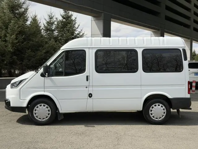 JMC Teshun 2.8T commercial short-axis mid-top 6-seater national VI JX493