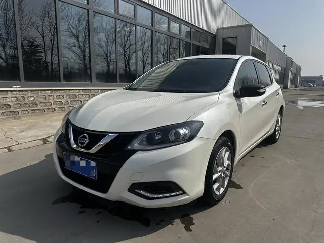 Nissan TIIDA 1.6L CVT Smart Travel Edition
