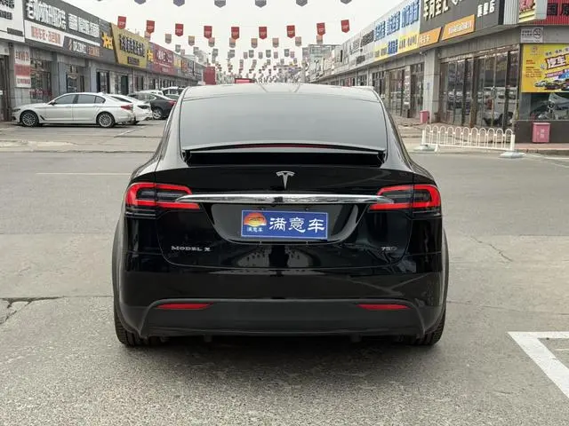 Tesla Model X 75D